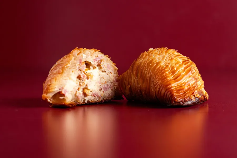The casatiello sfogliatella